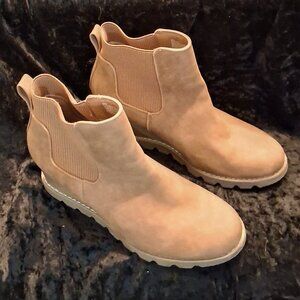 Brand: Universal Thread